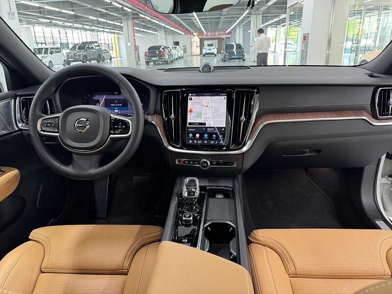Volvo Ultra, B5 AWD 마일드 하이브리드, 가솔린, 브라이트