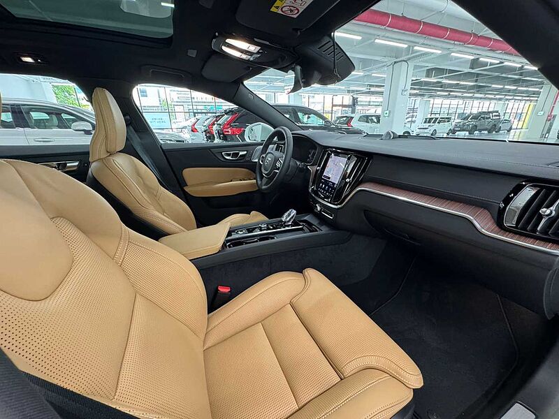 Volvo Ultra, B5 AWD 마일드 하이브리드, 가솔린, 브라이트