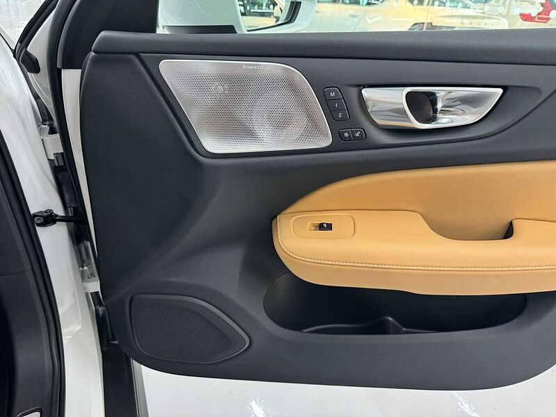 Volvo Ultra, B5 AWD 마일드 하이브리드, 가솔린, 브라이트