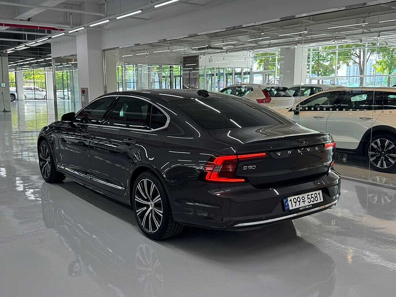 Volvo Ultimate, B5 마일드 하이브리드, 가솔린, 브라이트