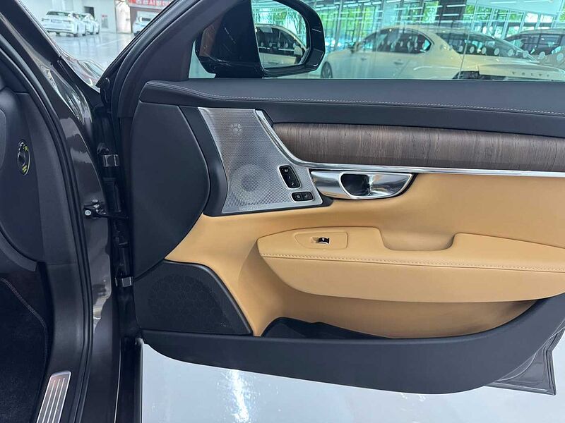 Volvo Ultimate, B5 마일드 하이브리드, 가솔린, 브라이트