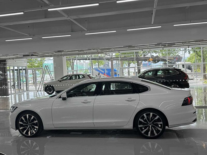 Volvo Ultra, B5 마일드 하이브리드, 가솔린, 브라이트
