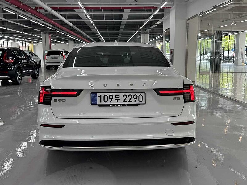 Volvo Ultra, B5 마일드 하이브리드, 가솔린, 브라이트
