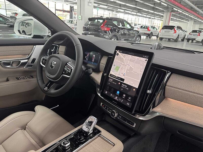 Volvo Ultra, B5 마일드 하이브리드, 가솔린, 브라이트