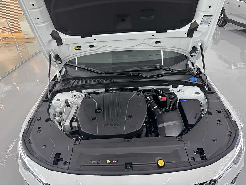 Volvo Ultra, B5 마일드 하이브리드, 가솔린, 브라이트