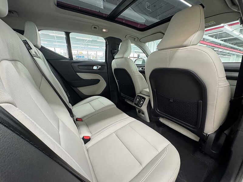 Volvo Ultra, B4 AWD 마일드 하이브리드, 가솔린, 브라이트