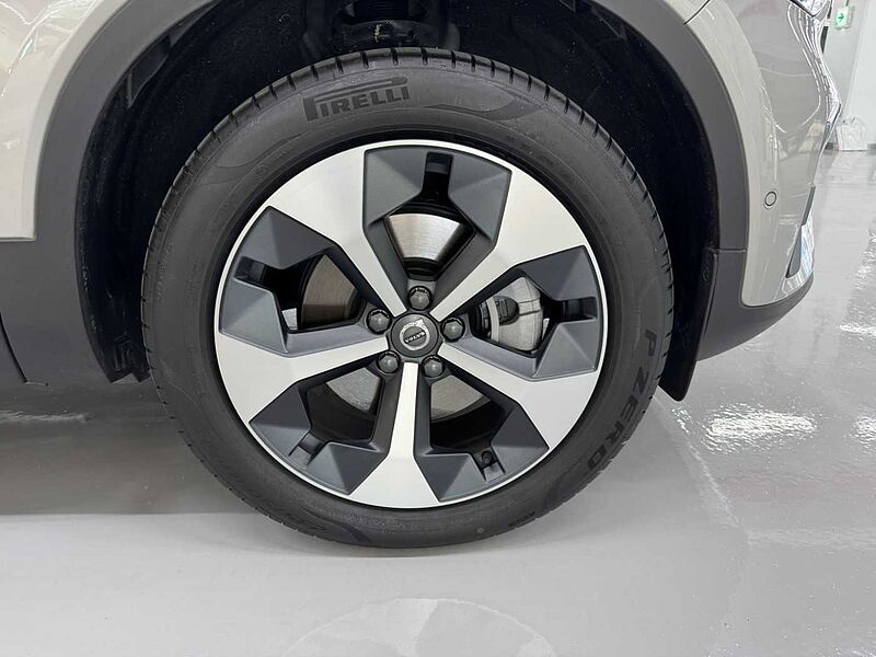 Volvo Ultra, B4 AWD 마일드 하이브리드, 가솔린, 브라이트
