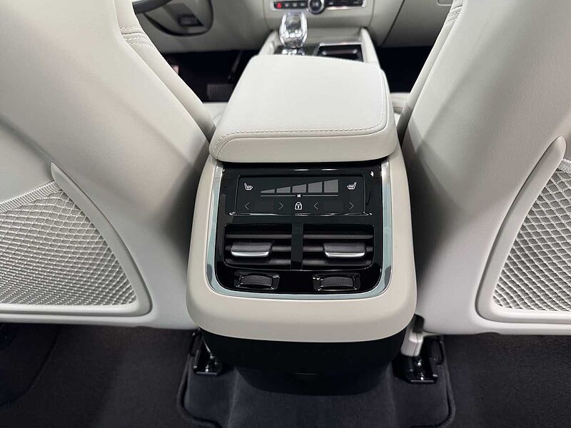 Volvo  Ultra, B5 AWD 마일드 하이브리드, 가솔린, 브라이트