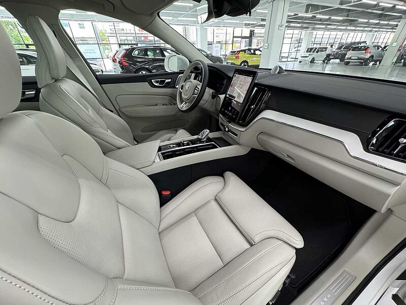 Volvo  Ultra, B5 AWD 마일드 하이브리드, 가솔린, 브라이트