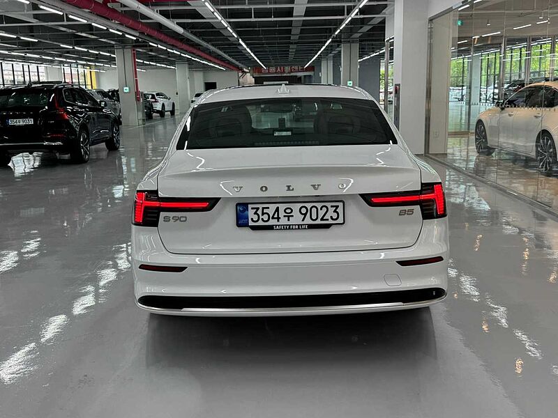 Volvo Ultra, B5 마일드 하이브리드, 가솔린, 브라이트