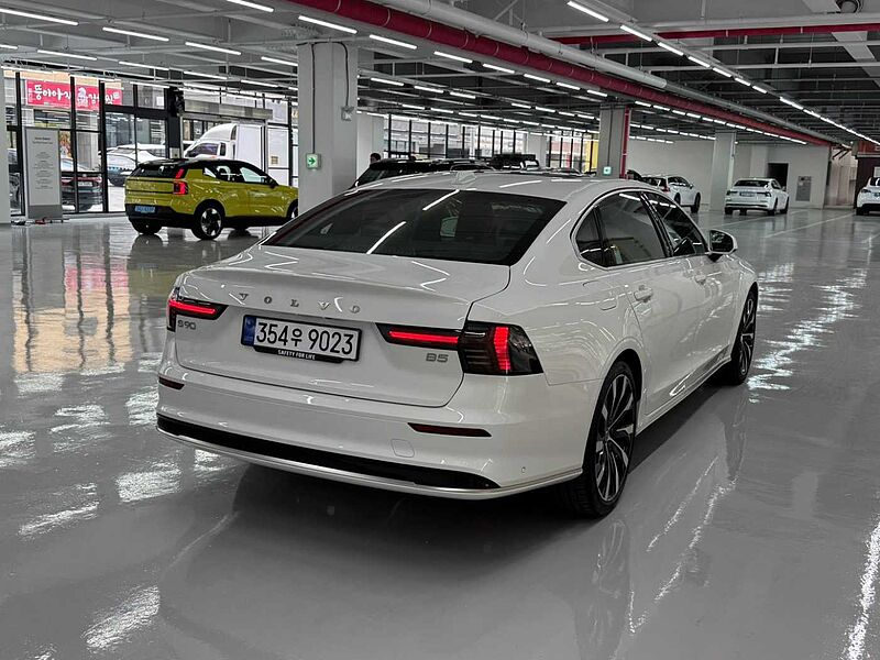 Volvo Ultra, B5 마일드 하이브리드, 가솔린, 브라이트