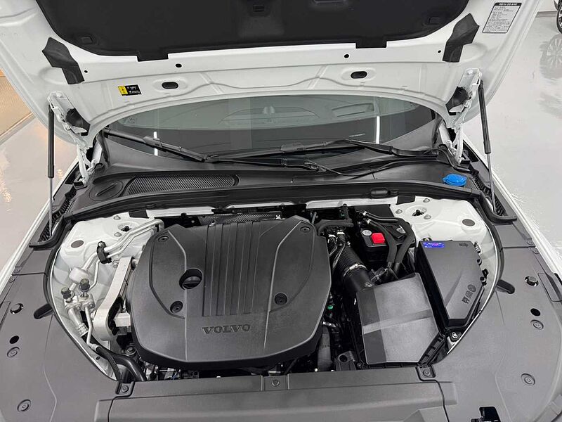 Volvo Ultra, B5 마일드 하이브리드, 가솔린, 브라이트