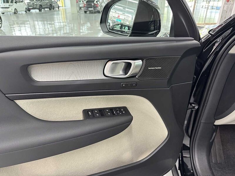 Volvo Ultra, B4 AWD 마일드 하이브리드, 가솔린, 브라이트