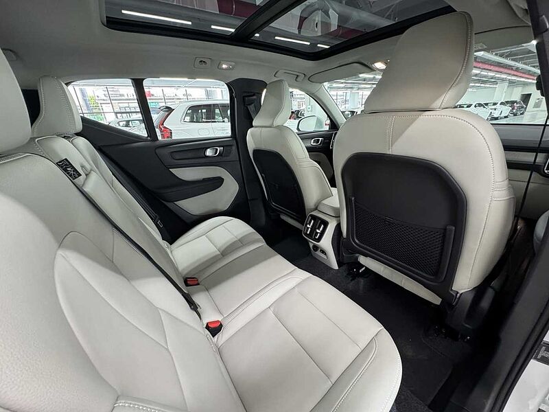 Volvo Ultra, B4 AWD 마일드 하이브리드, 가솔린, 브라이트