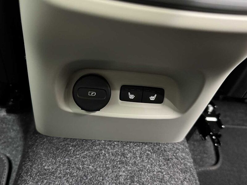 Volvo Ultra, B4 AWD 마일드 하이브리드, 가솔린, 브라이트