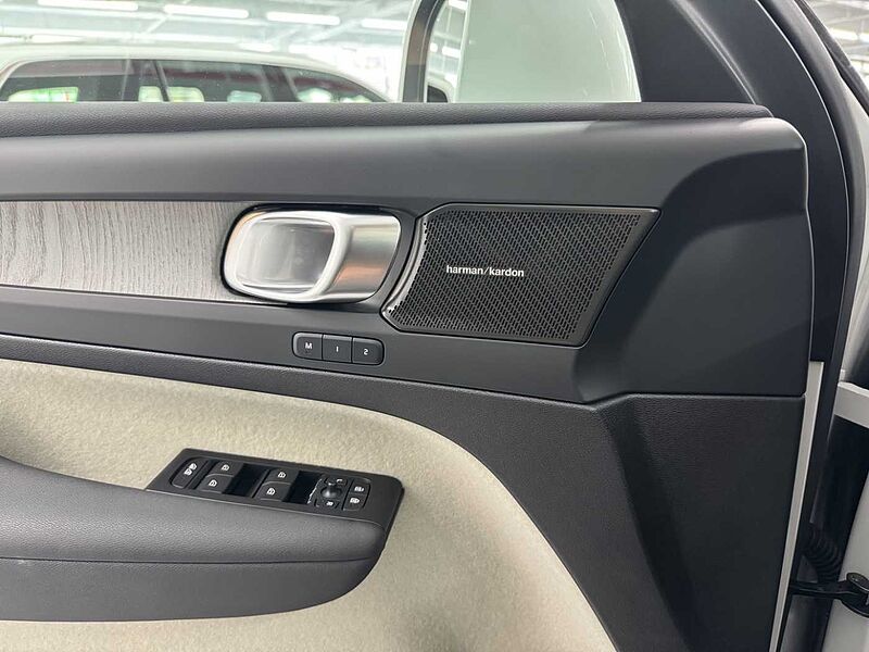 Volvo Ultra, B4 AWD 마일드 하이브리드, 가솔린, 브라이트