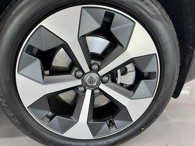 Volvo Ultra, B4 AWD 마일드 하이브리드, 가솔린, 브라이트