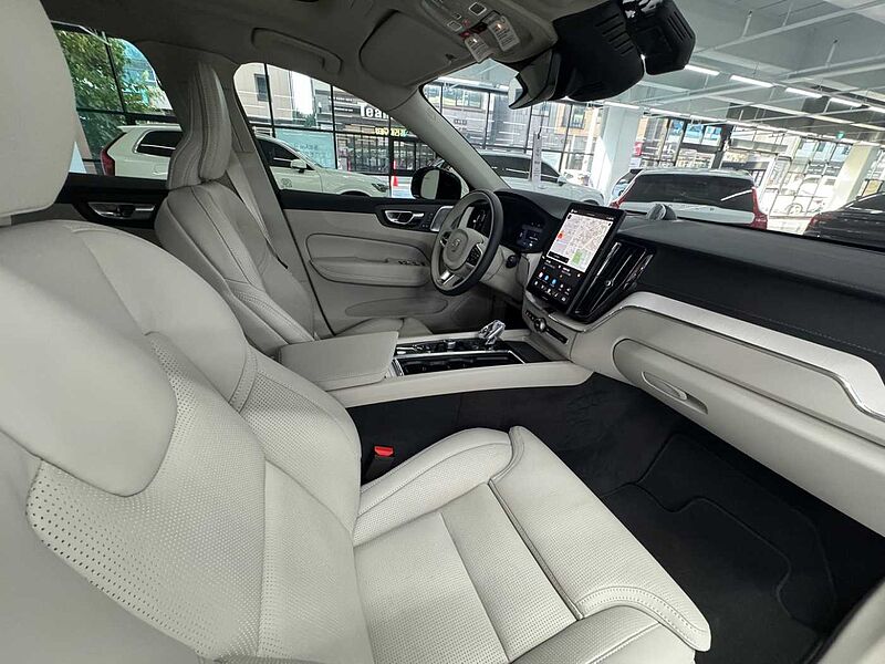 Volvo  Ultra, B5 AWD 마일드 하이브리드, 가솔린, 브라이트