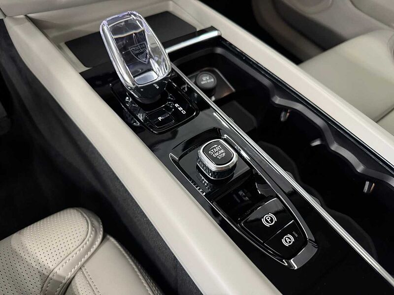 Volvo  Ultra, B5 AWD 마일드 하이브리드, 가솔린, 브라이트