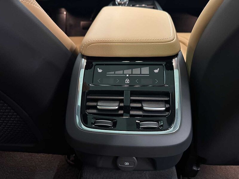 Volvo  Ultra, B5 AWD 마일드 하이브리드, 가솔린, 브라이트