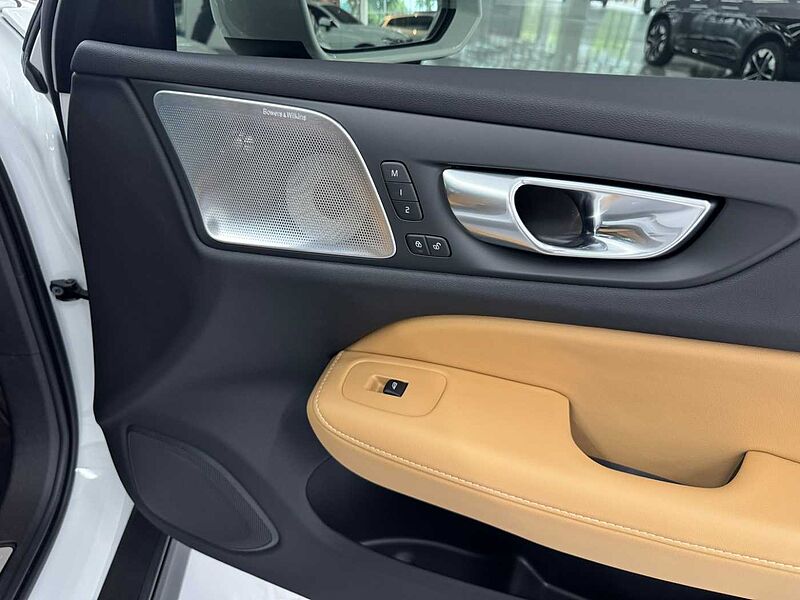 Volvo  Ultra, B5 AWD 마일드 하이브리드, 가솔린, 브라이트
