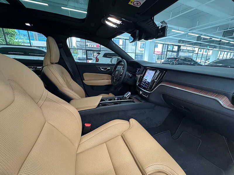 Volvo  Ultra, B5 AWD 마일드 하이브리드, 가솔린, 브라이트