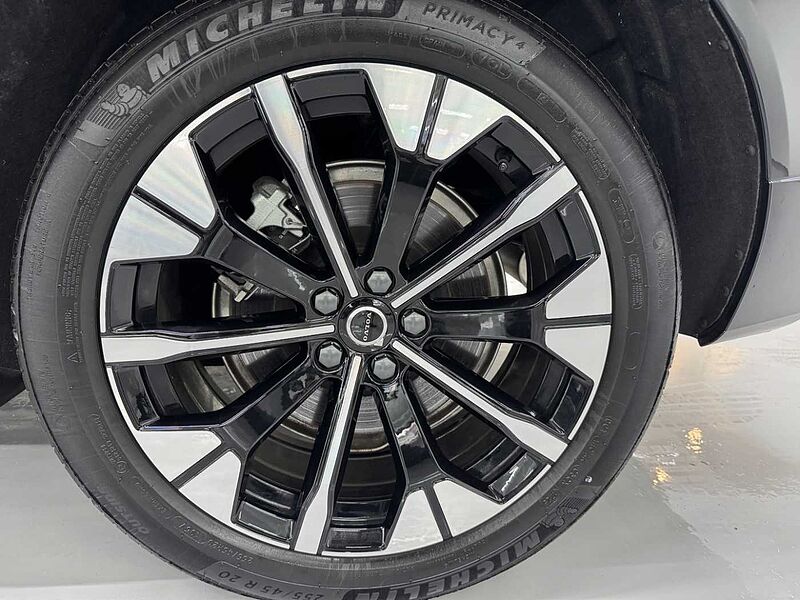 Volvo Ultra, T8 AWD 플러그-인 하이브리드, 전기/가솔린, 브라이트