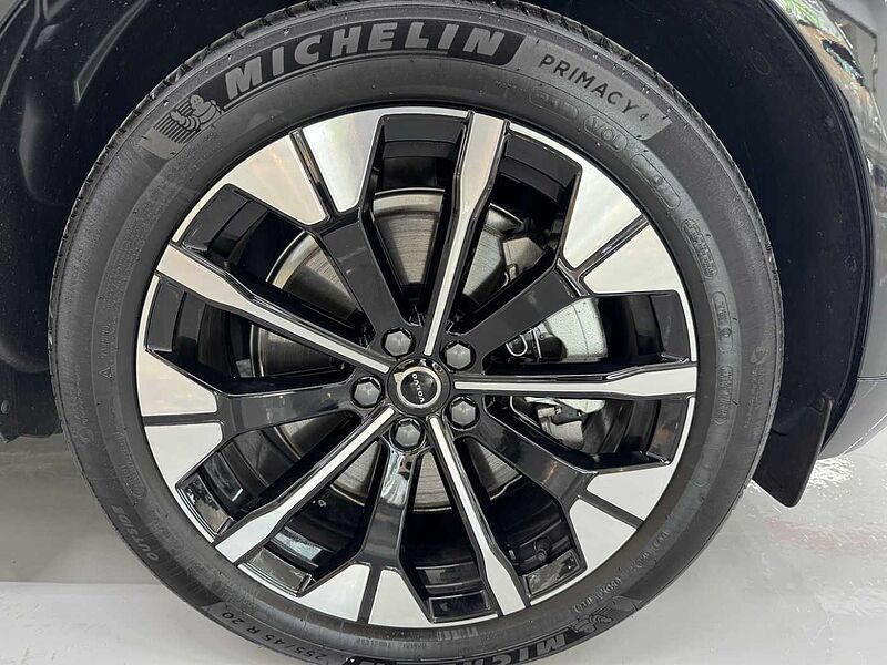 Volvo Ultra, T8 AWD 플러그-인 하이브리드, 전기/가솔린, 브라이트