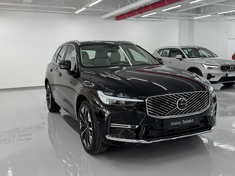 Volvo Ultra, T8 AWD 플러그-인 하이브리드, 전기/가솔린, 브라이트