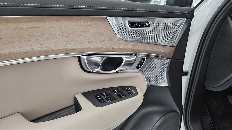 Volvo Ultra, T8 AWD 플러그-인 하이브리드, 전기/가솔린, 다크, 7 좌석
