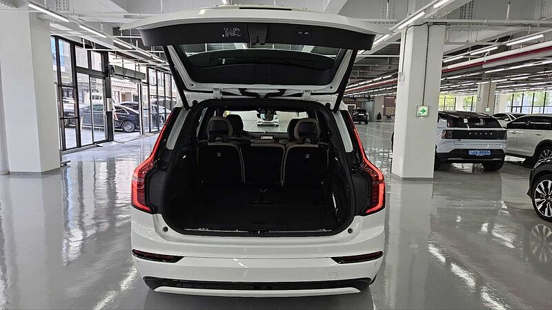 Volvo Ultra, T8 AWD 플러그-인 하이브리드, 전기/가솔린, 다크, 7 좌석