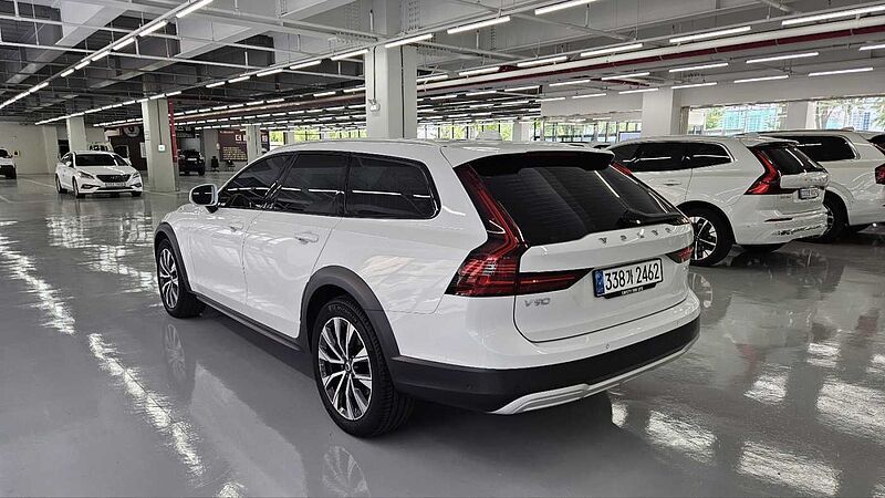 Volvo Ultimate, B5 AWD mild hybrid, 가솔린