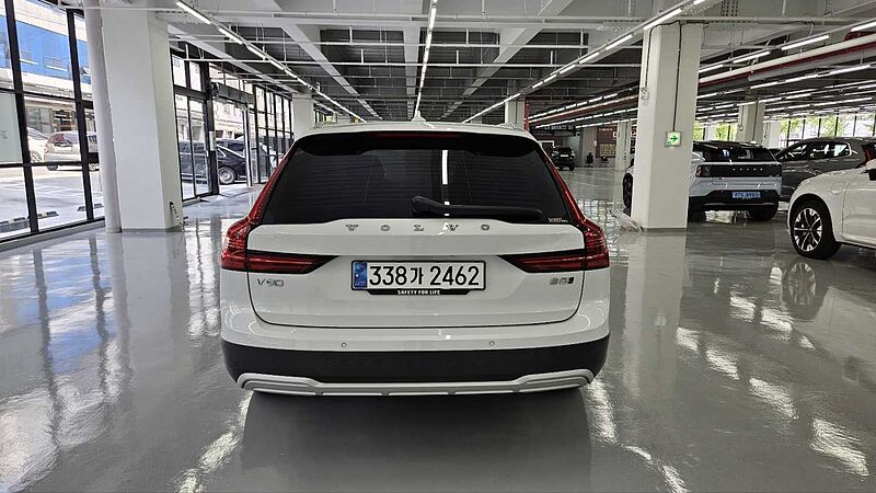 Volvo Ultimate, B5 AWD mild hybrid, 가솔린