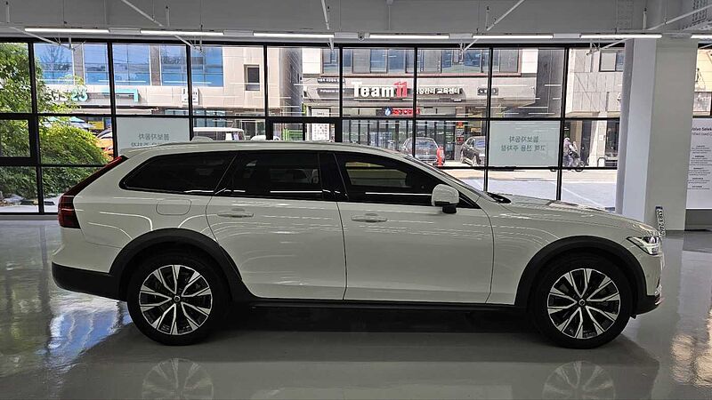 Volvo Ultimate, B5 AWD mild hybrid, 가솔린
