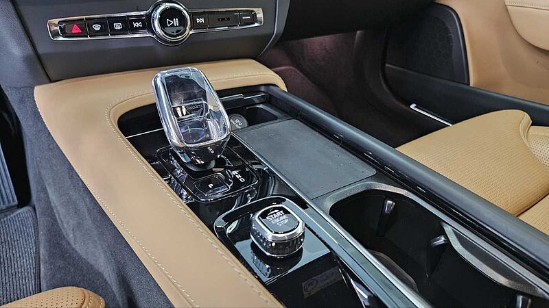 Volvo Ultimate, B5 AWD mild hybrid, 가솔린