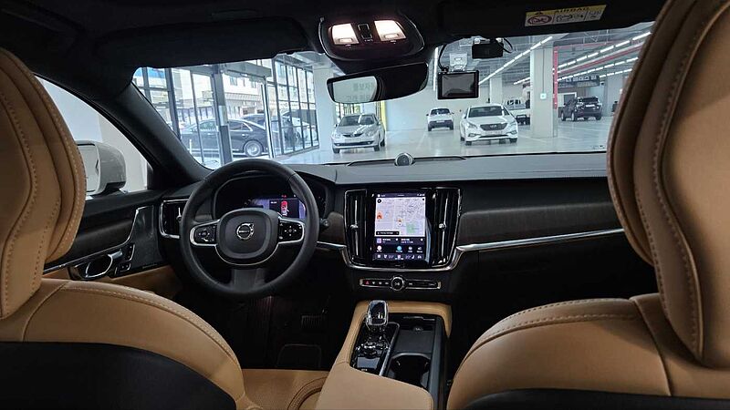 Volvo Ultimate, B5 AWD mild hybrid, 가솔린