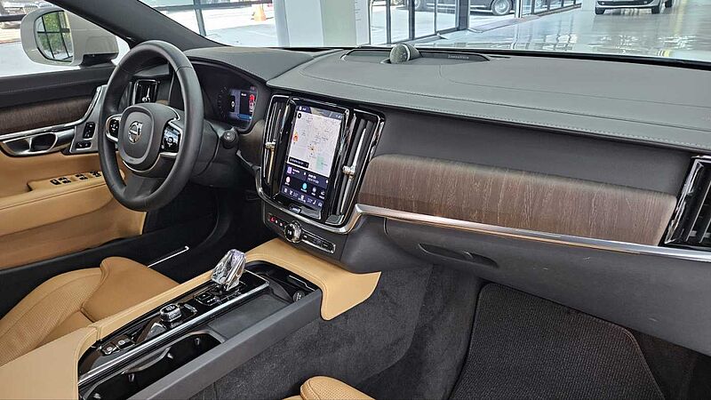 Volvo Ultimate, B5 AWD mild hybrid, 가솔린