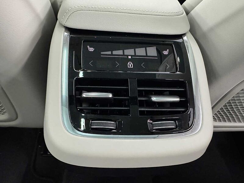 Volvo Ultra, B5 AWD 마일드 하이브리드, 가솔린, 브라이트