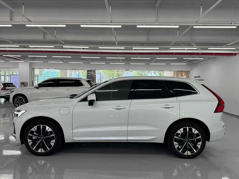 Volvo Ultra, T8 AWD 플러그-인 하이브리드, 전기/가솔린, 브라이트
