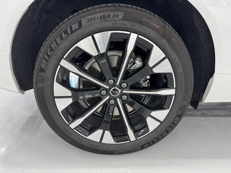Volvo Ultra, T8 AWD 플러그-인 하이브리드, 전기/가솔린, 브라이트