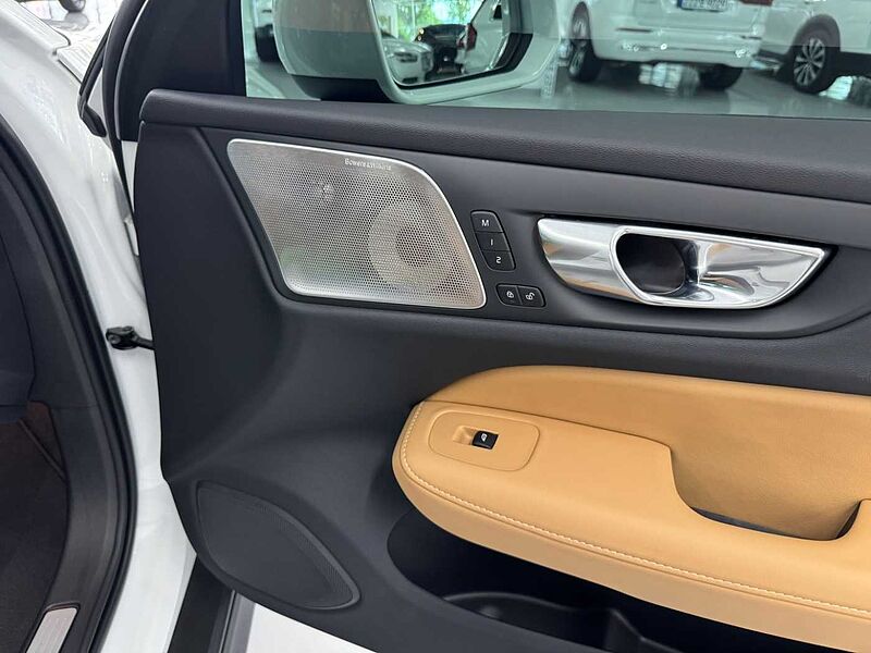 Volvo Ultra, B5 AWD 마일드 하이브리드, 가솔린, 브라이트