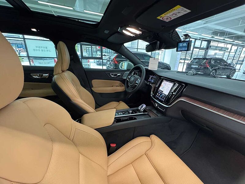 Volvo Ultra, B5 AWD 마일드 하이브리드, 가솔린, 브라이트