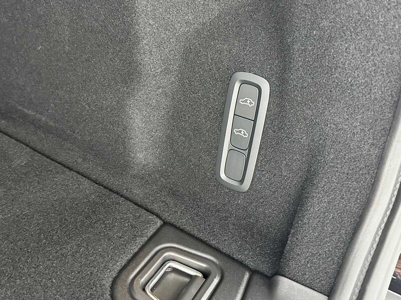Volvo Ultra, B5 AWD 마일드 하이브리드, 가솔린, 브라이트