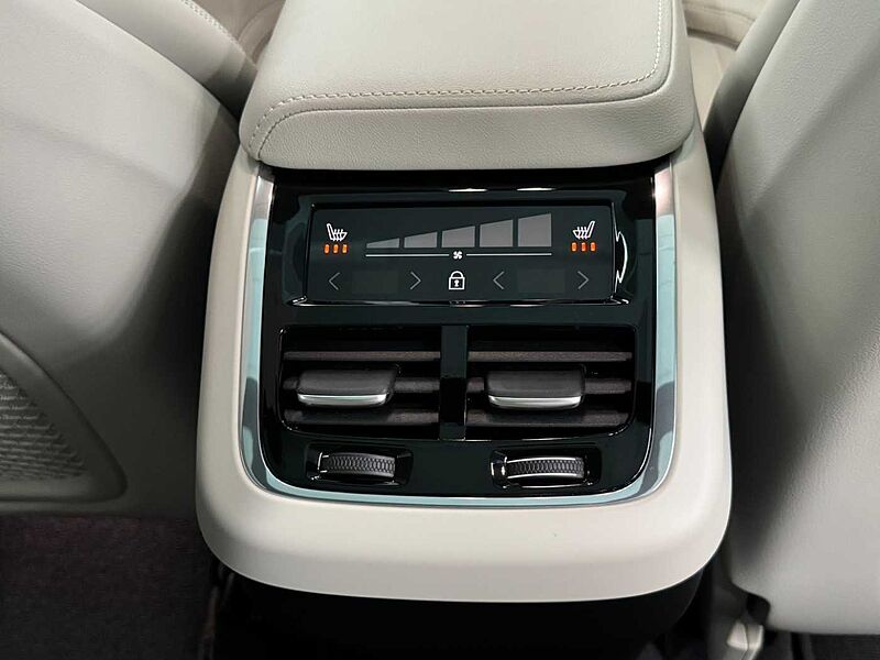 Volvo Ultra, B5 AWD 마일드 하이브리드, 가솔린, 브라이트