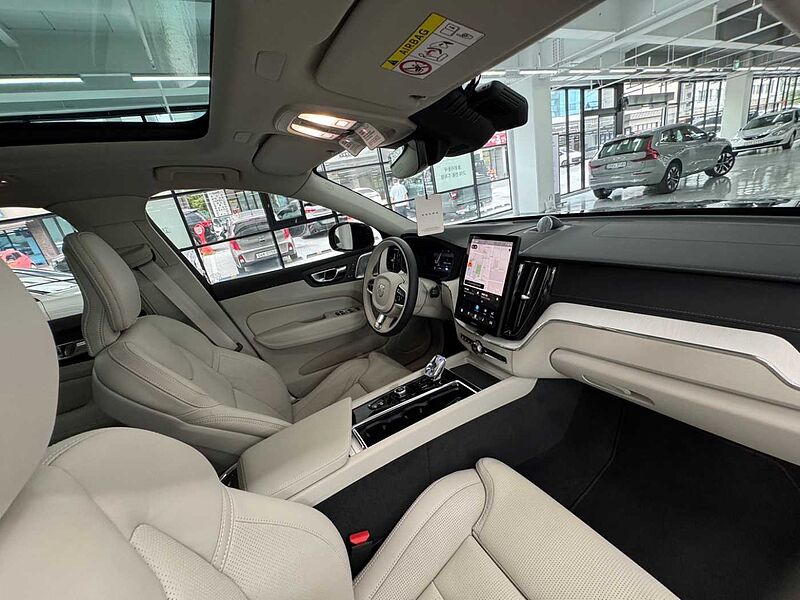 Volvo Ultra, B5 AWD 마일드 하이브리드, 가솔린, 브라이트