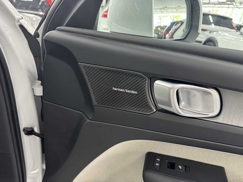 Volvo  Ultra, B4 AWD 마일드 하이브리드, 가솔린, 브라이트