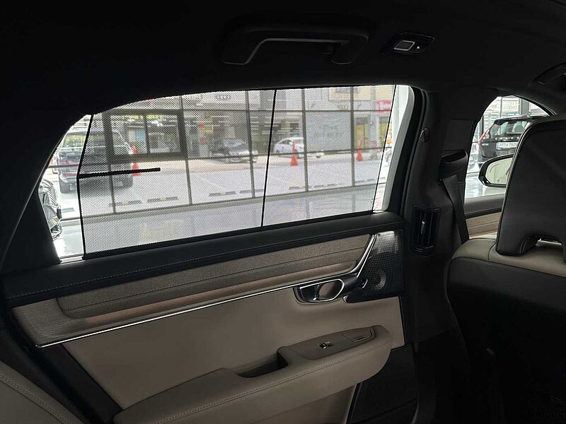 Volvo Ultra, B5 마일드 하이브리드, 가솔린, 다크