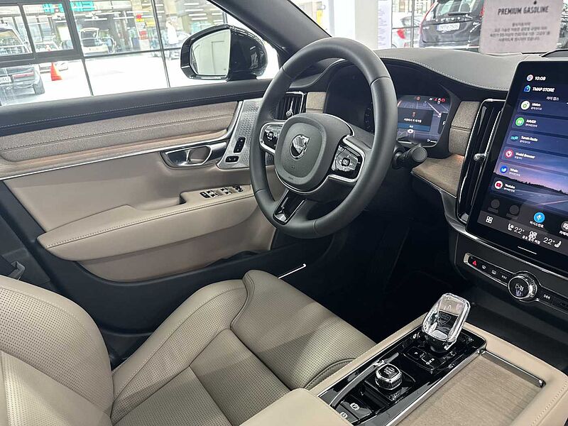 Volvo Ultra, B5 마일드 하이브리드, 가솔린, 다크