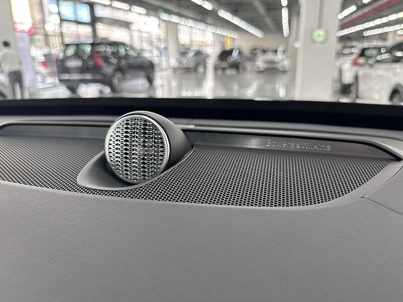 Volvo Ultra, T8 AWD 플러그-인 하이브리드, 전기/가솔린, 브라이트, 7 좌석