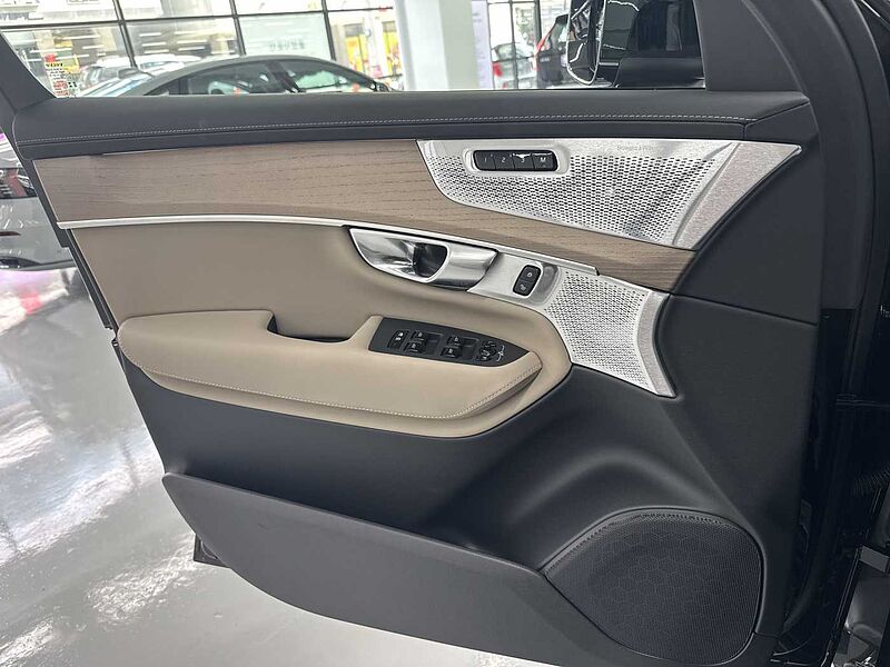 Volvo Ultra, T8 AWD 플러그-인 하이브리드, 전기/가솔린, 브라이트, 7 좌석